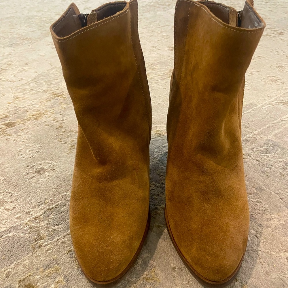 Dolce Vita brown bootie